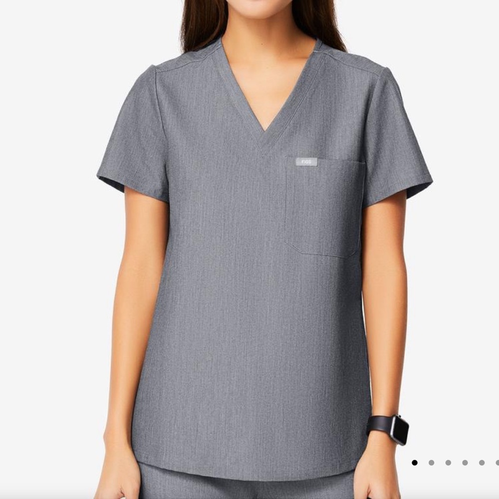 NWT figs scrub top